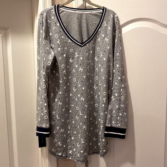 😴ONLY ONE! Tommy Hilfiger Nightshirt😴 - Picture 3 of 13